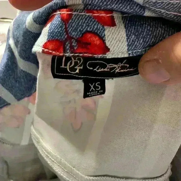 DG2 l Diane Gilman Denim Jacket with floral and stripe l Size XS - Picture 7 of 8